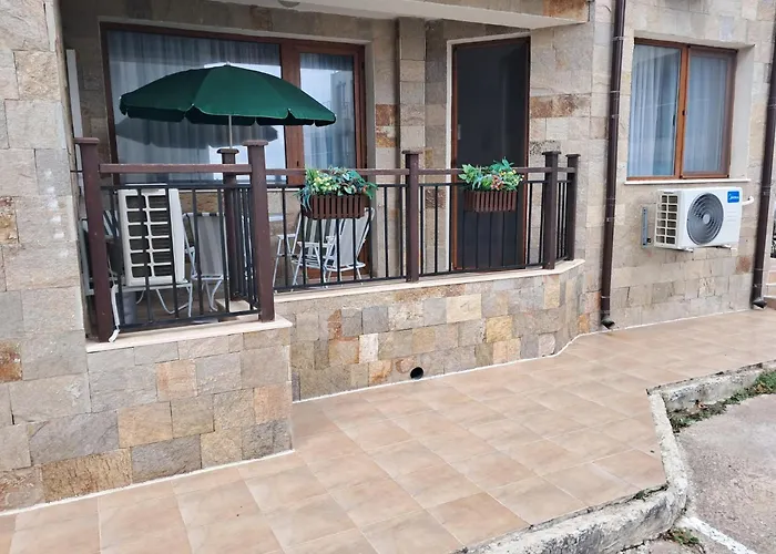 In Byala Vista Compex *